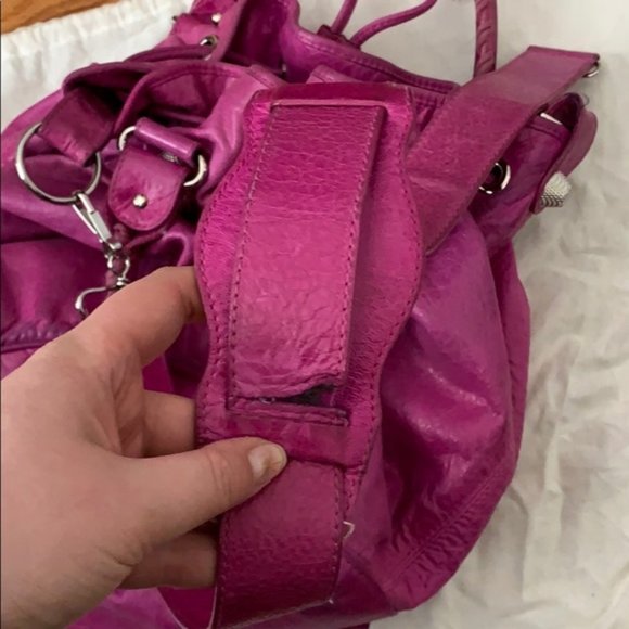 BALENCIAGA [magenta pink pompon large bucket bag] - Picture 5 of 8